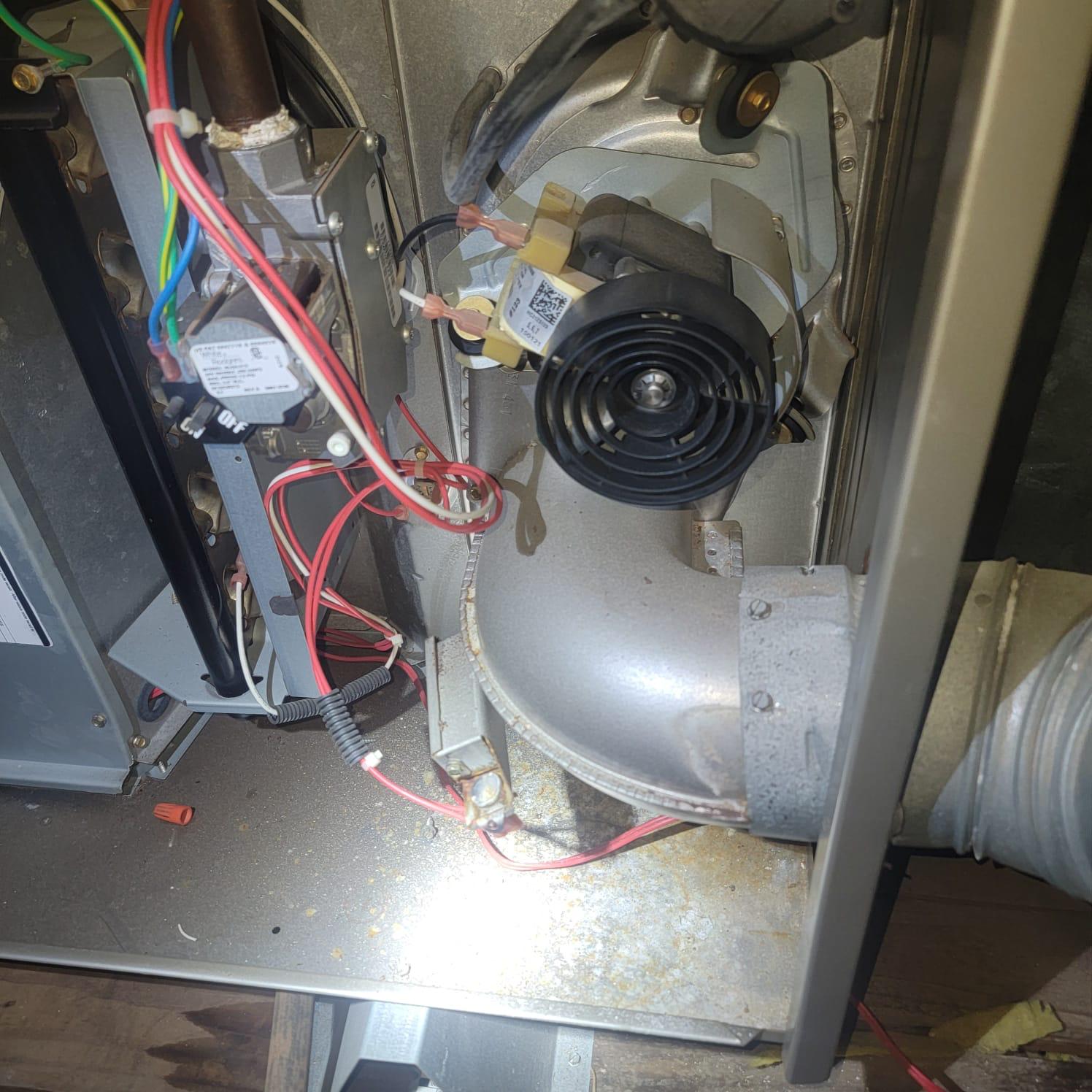 Top Winter HVAC Maintenance Checklist for Baytown Businesses