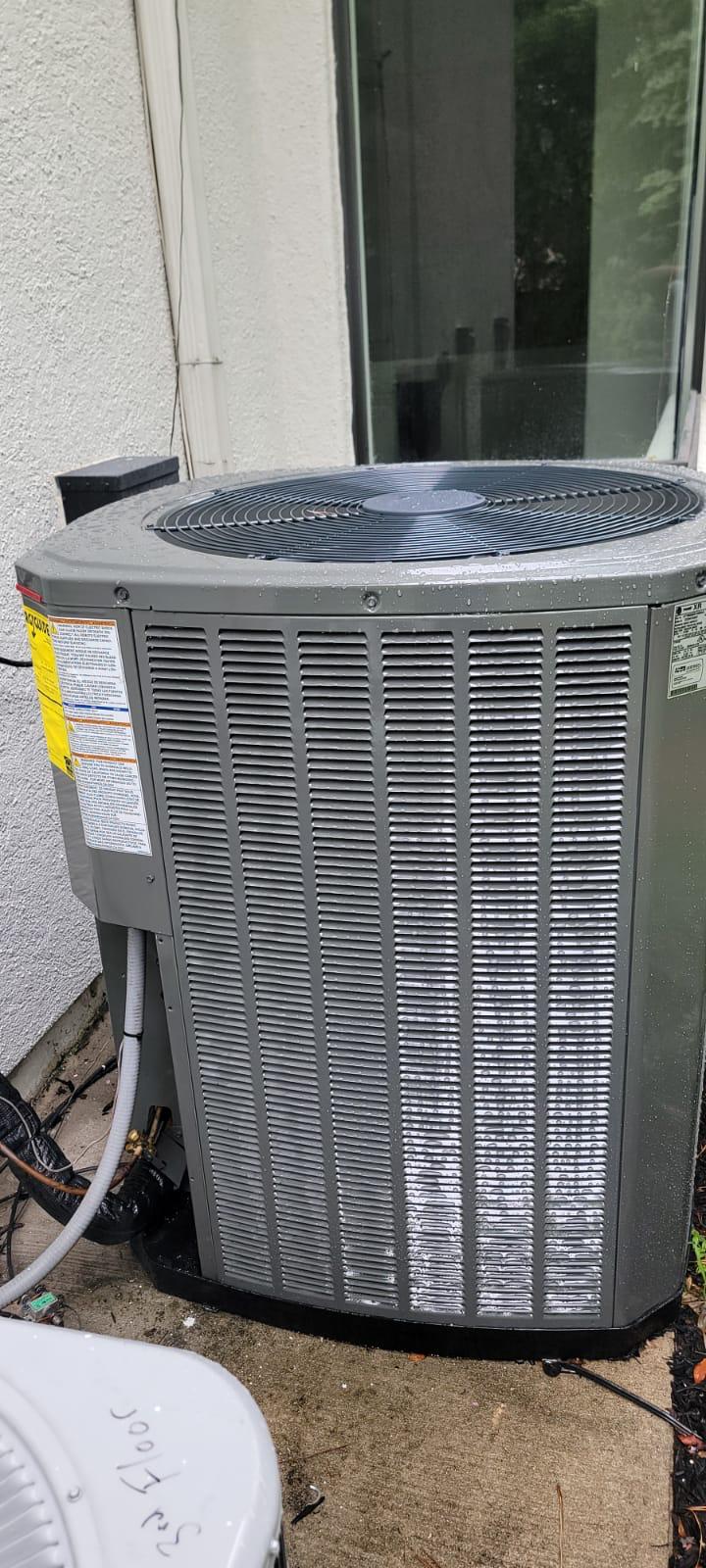 outdoor condenser unit service for a Sunnyside home